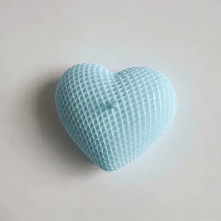 Świeca sojowa Plecione Serce – Romantyczny prezent | Laavaar