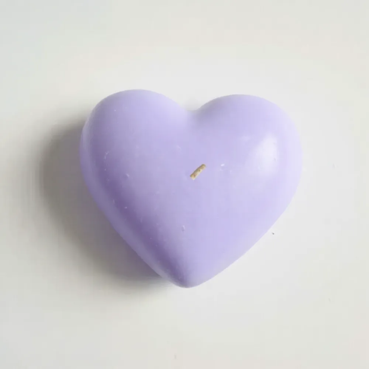 Świeca sojowa Plecione Serce – Romantyczny prezent | Laavaar