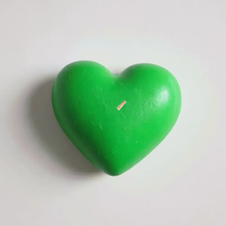 Świeca sojowa Plecione Serce – Romantyczny prezent | Laavaar