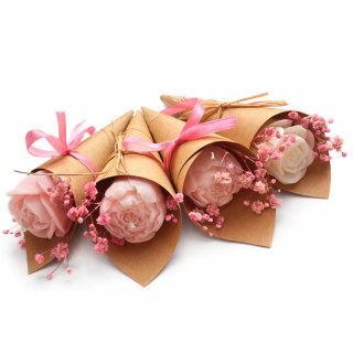 Świeca sojowa róża w bukiecie – prezent | Laavaar